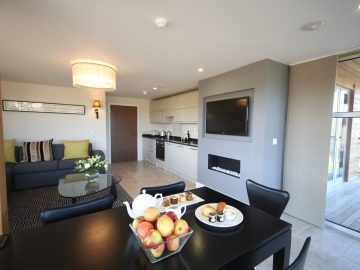 Ground floor 2 bedroom lodge lounge